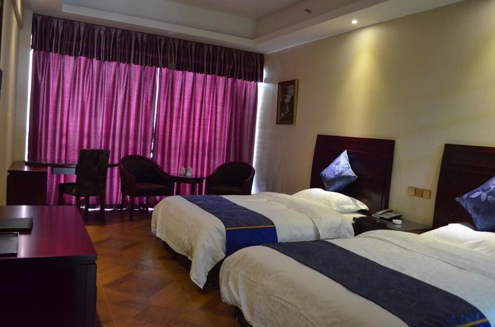 Fengyu Business Hotel Chengdu Esterno foto