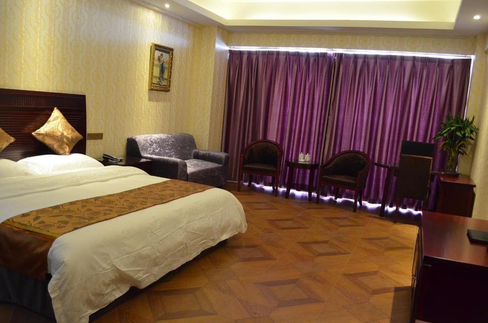 Fengyu Business Hotel Chengdu Esterno foto