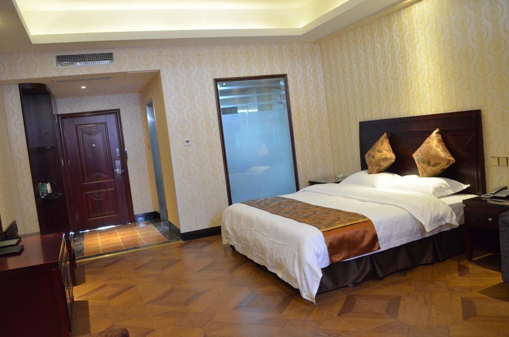 Fengyu Business Hotel Chengdu Esterno foto